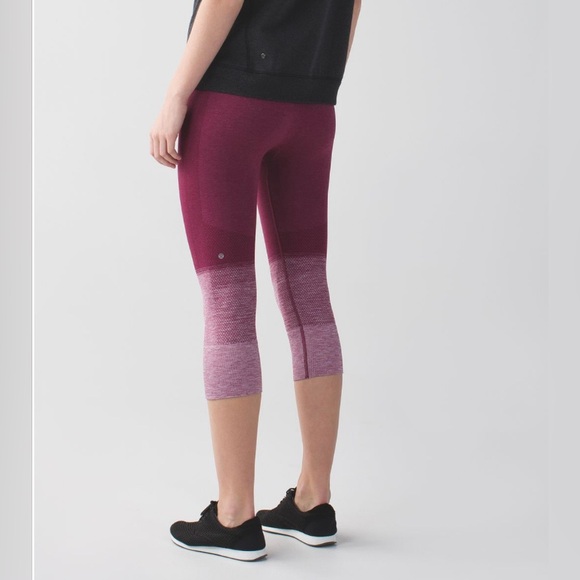 Lululemon Seamlessly Street Crop Heathered Dashing Purple Sz 8 - Picture 1 of 7